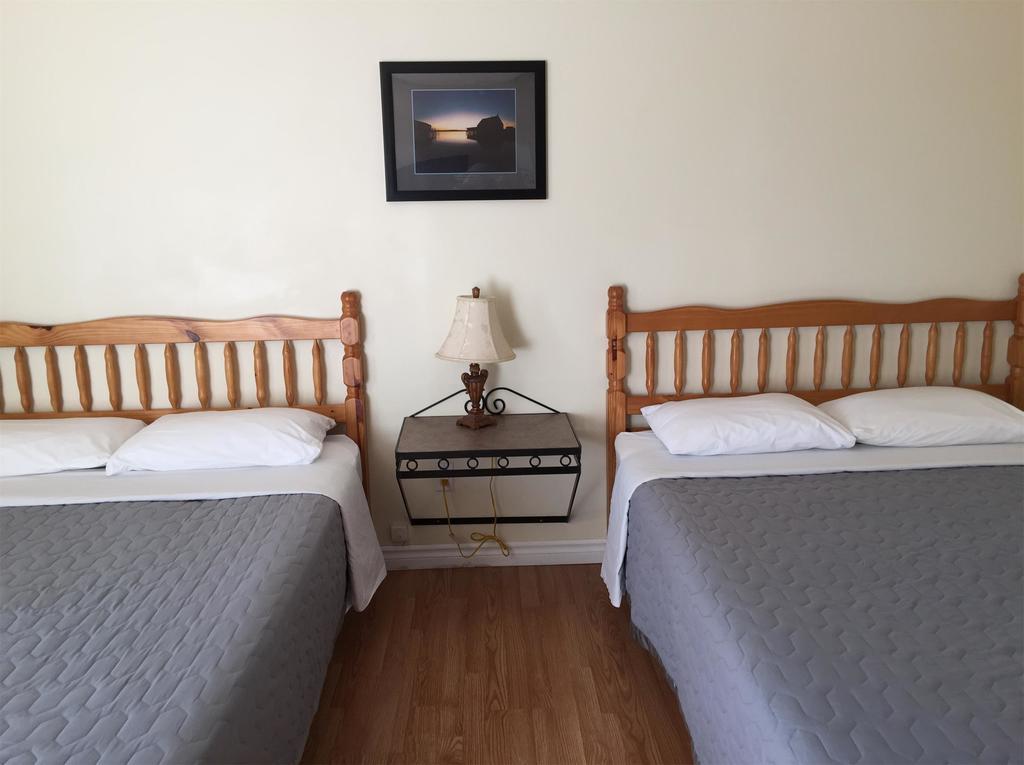 Baker'S Lighthouse Motel Summerside Habitación foto
